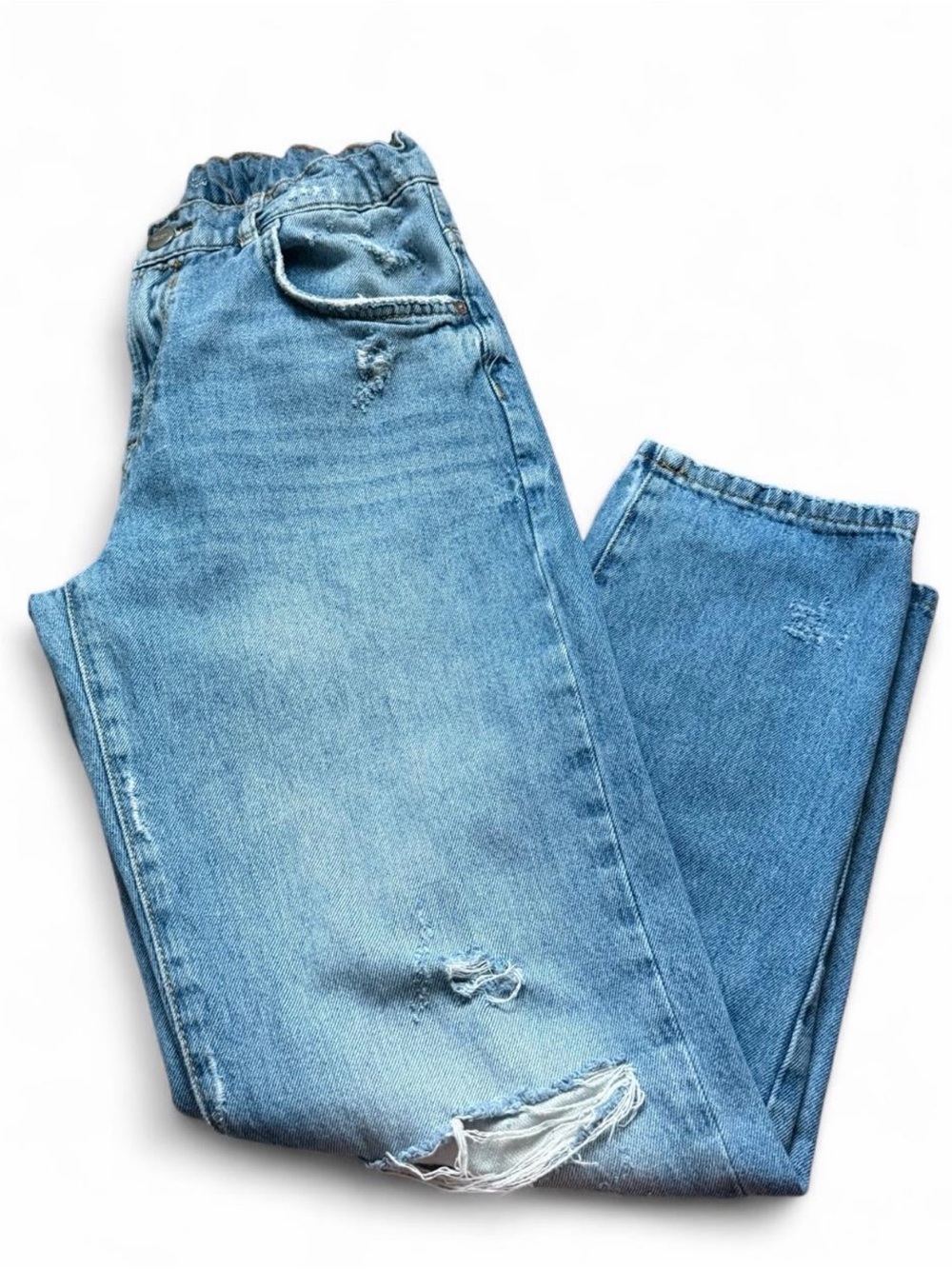 Zara Light Blue Boyfriend Jeans with Distressed Hem